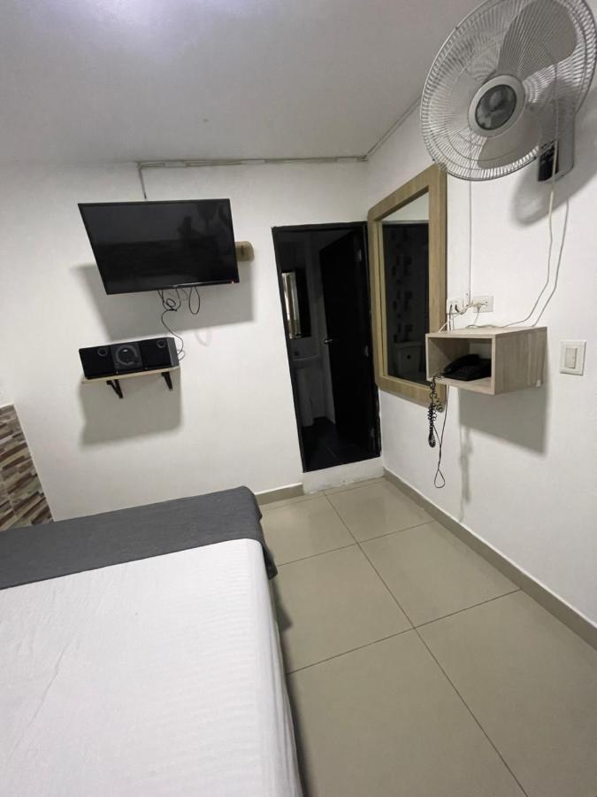 Hotel Select מדיין מראה חיצוני תמונה