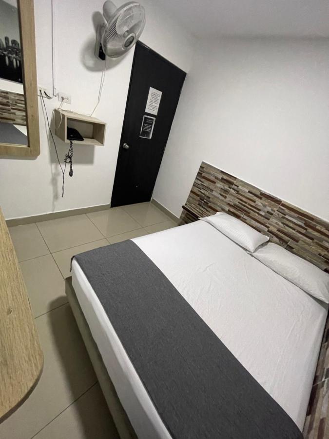 Hotel Select מדיין מראה חיצוני תמונה