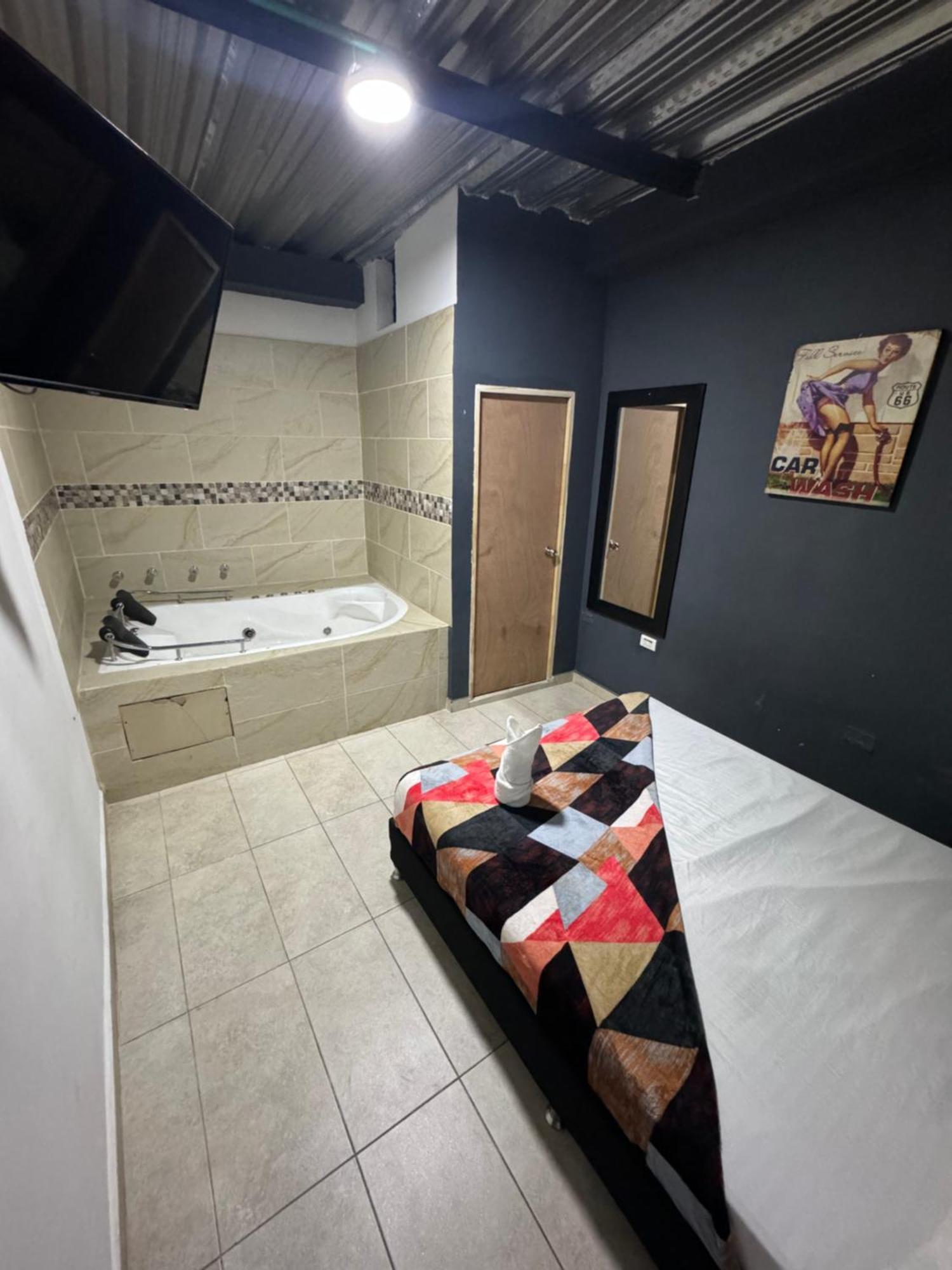 Hotel Select מדיין מראה חיצוני תמונה