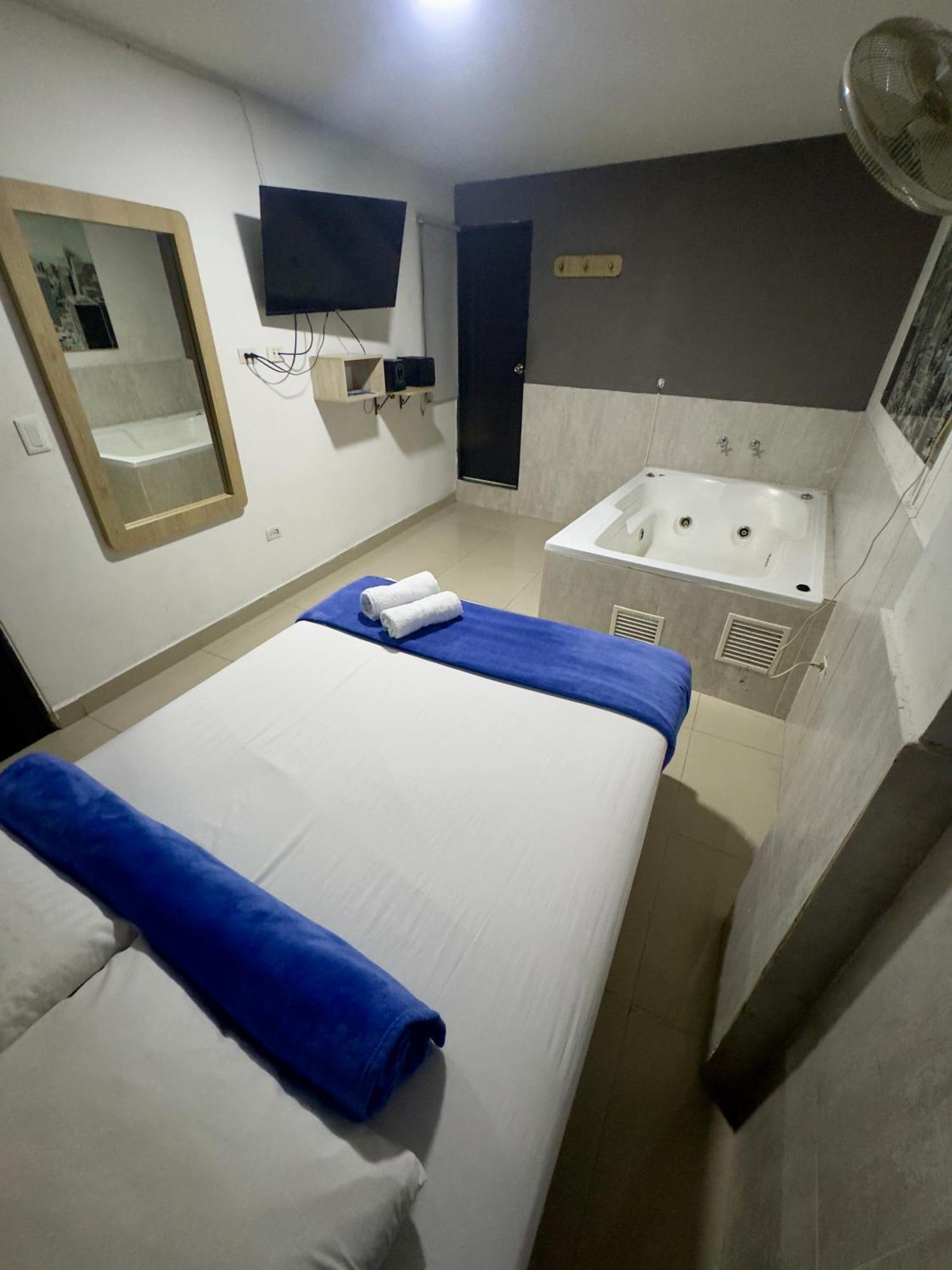 Hotel Select מדיין מראה חיצוני תמונה
