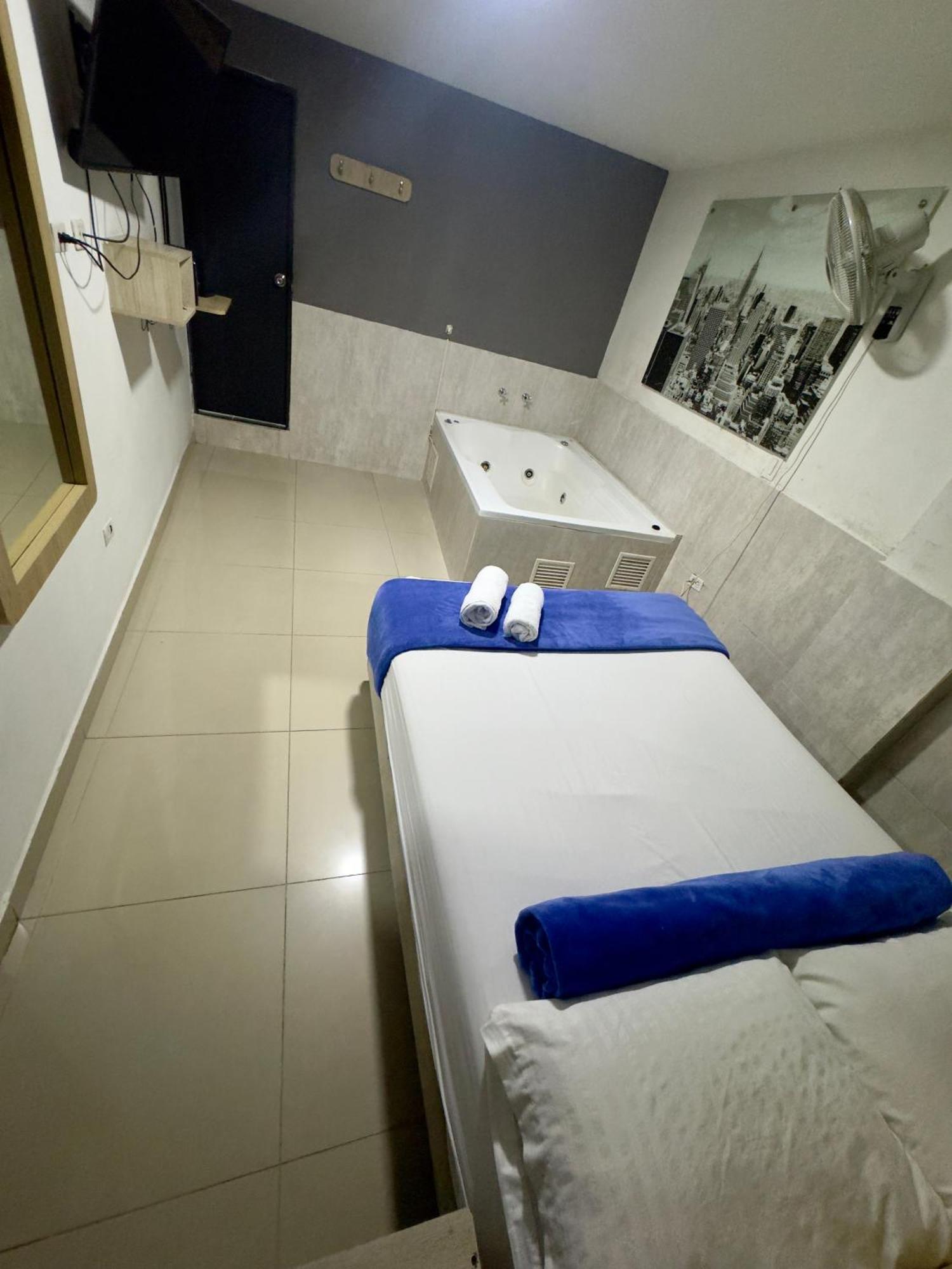 Hotel Select מדיין מראה חיצוני תמונה